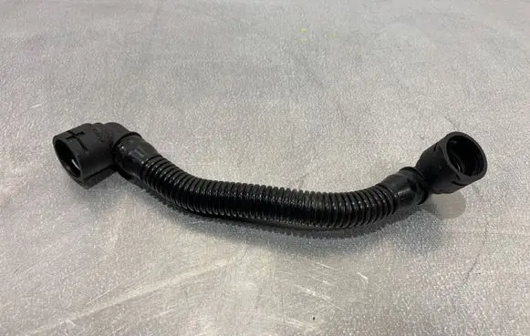 Chevrolet Trax Breather hose/pipe 55556495