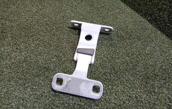 Mercedes-Benz Citan II W420 Tailgate hinge 7744R