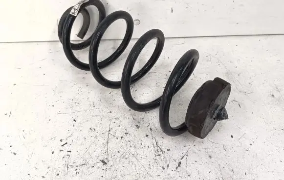 Porsche Macan (95B) Rear coil spring 95B511115M