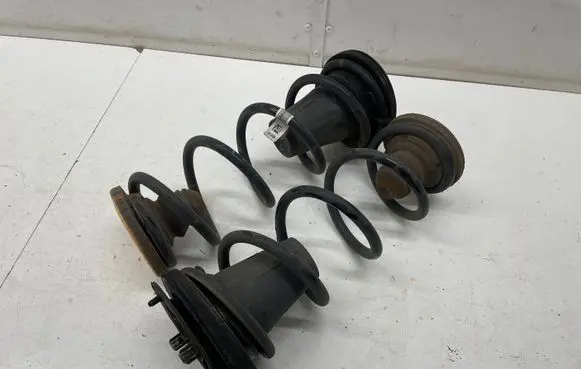 Ford Focus Rear coil spring JX615560XJB
