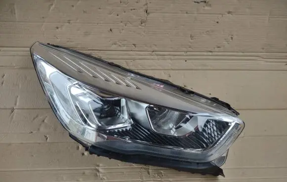 Ford Kuga II Headlight/headlamp GV41-13W029-CG