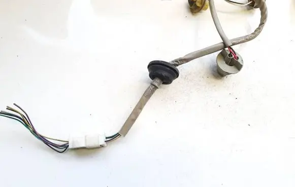 Chevrolet Cruze Tail light bulb cover holder