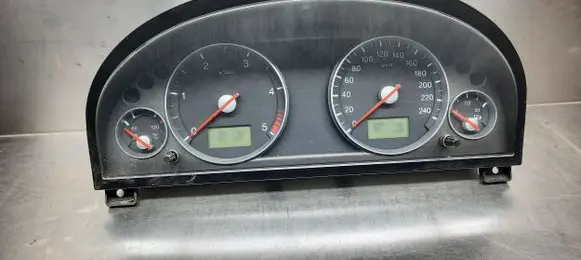 Ford Mondeo Mk III Speedometer (instrument cluster) 3S7F-10841