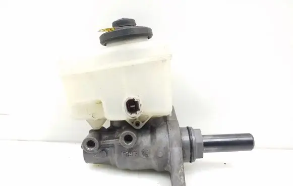 Toyota Land Cruiser (J120) Master brake cylinder 4702860030