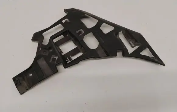 Mercedes-Benz S W222 Front bumper mounting bracket A2228850365 16544