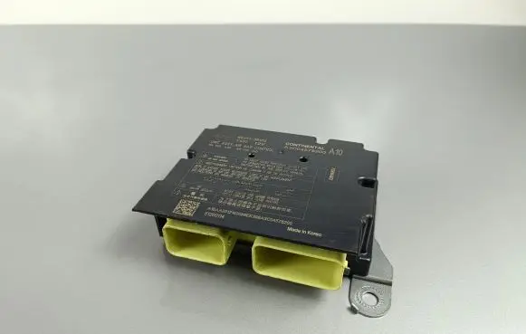 SsangYong Rexton Airbag control unit/module 8625136170