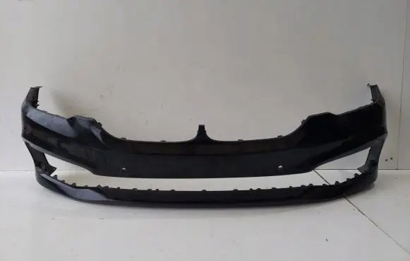BMW 5 G30 G31 Front bumper 7437901