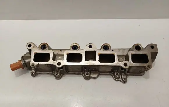 Skoda Octavia Mk2 (1Z) Fuel main line pipe 06J906051D