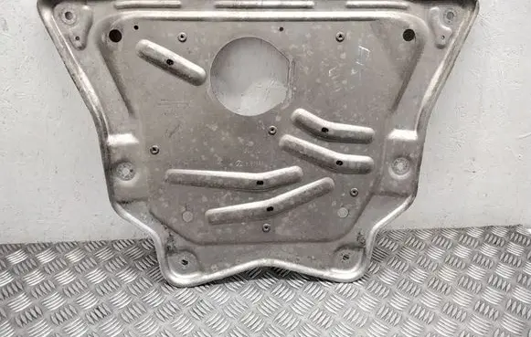 BMW X5 F15 Engine splash shield/under tray 6853814