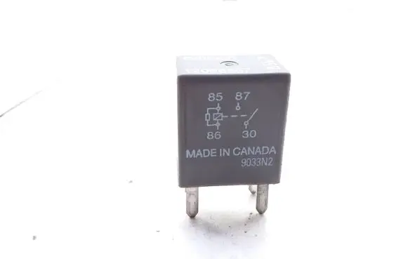 Opel Sintra Hazard warning light relay 12088567 9033N2