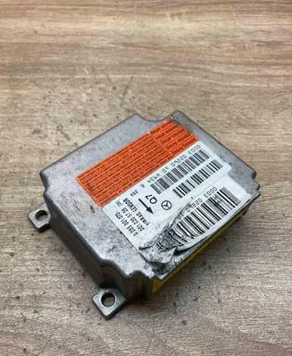 Mercedes-Benz C W203 Airbag control unit/module 0018209726 00285001373