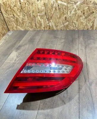 Mercedes-Benz C W204 Rear/tail lights 2048205864 601004 601000