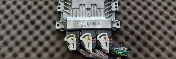 Peugeot 3008 I Engine control unit/module 9800268980 S180123008A