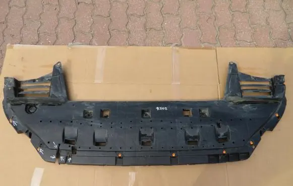 Citroen Berlingo Engine splash shield/under tray 9816809580