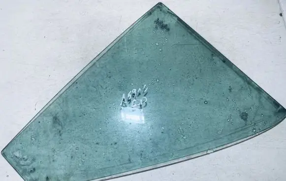 Mercedes-Benz C W202 Rear vent window glass 