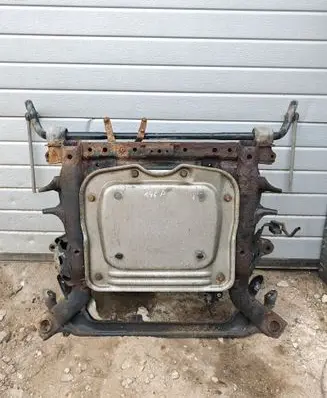 BMW 3 E90 E91 Front subframe 2121644 6769485 676948504
