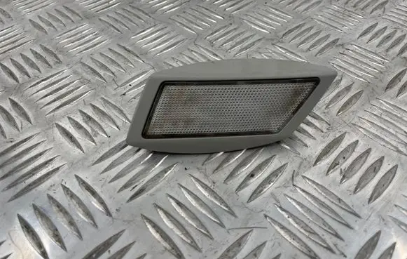 Mercedes-Benz C W204 Boot/trunk interior light A2048205501 166533 2JA00969701