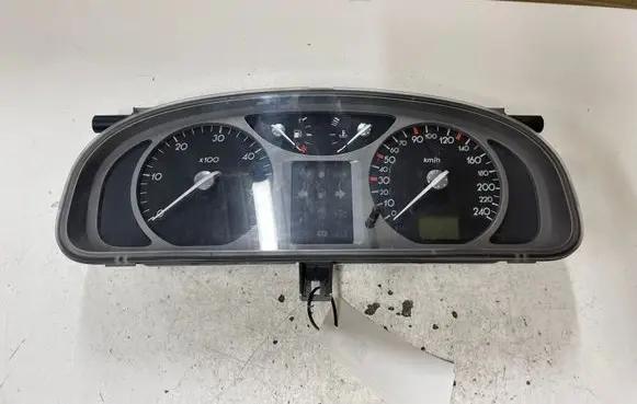 Renault Laguna II Speedometer (instrument cluster) 8200170305 551400006P