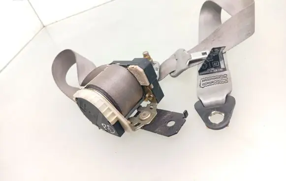 Renault Scenic I Front seatbelt 33008568
