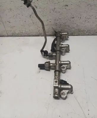 Mercedes-Benz C W204 Fuel main line pipe A2710705495