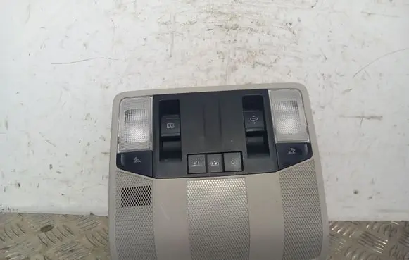 Mitsubishi Eclipse Cross Front seat light