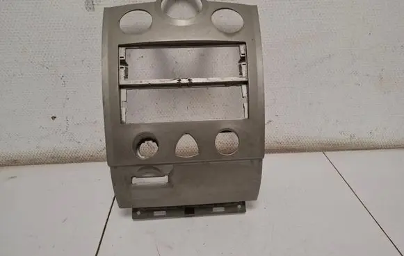 Renault Megane II Center console 8200178630