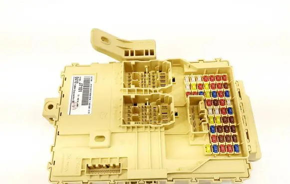 KIA Ceed Fuse module 91950J7101