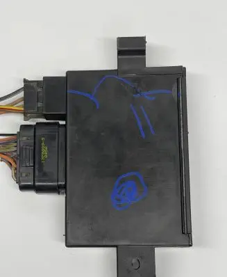 Chrysler Voyager Sliding door control unit/module P04686687AK