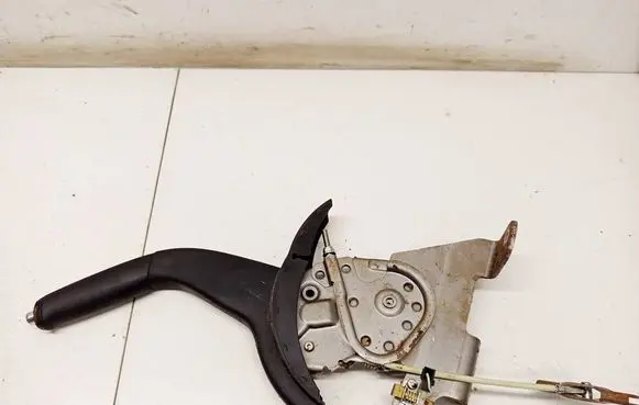 Mitsubishi Outlander Handbrake/parking brake lever assembly 