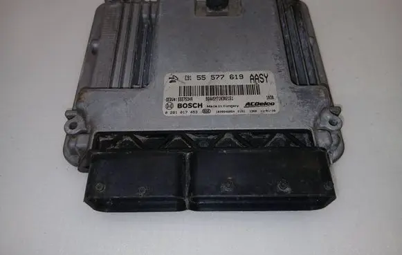 Opel Insignia A Engine control unit/module 55577619 55575349 0281017453