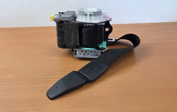 Audi A7 S7 4G Front seatbelt 4G8857706M 0715H4F1BV 306934499G48L