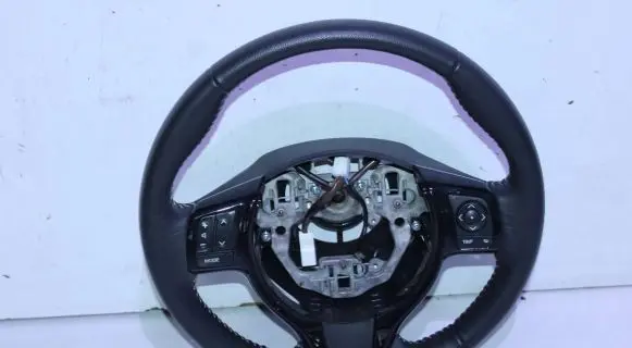 Toyota Yaris Steering wheel