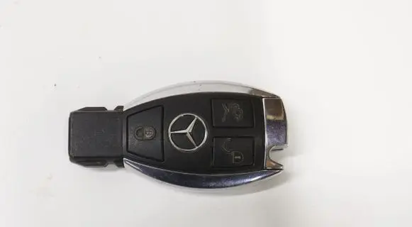 Mercedes-Benz GLK (X204) Ignition key/card 