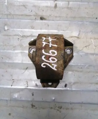 KIA Carens II Engine mount bracket 219112G500