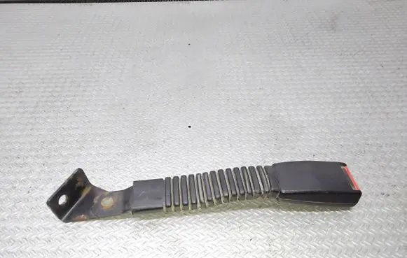 Hyundai Galloper Front seatbelt buckle
