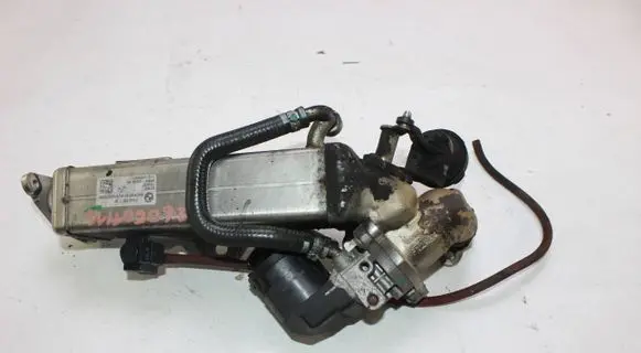 BMW 5 F10 F11 EGR valve cooler 7810751 877012 781075107