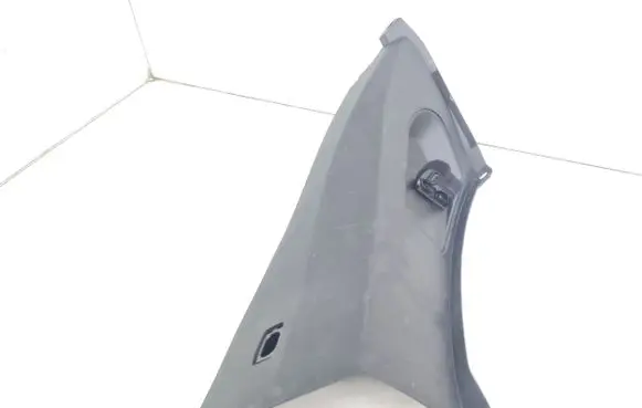 (D)pillar trim (top)