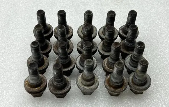 Peugeot 3008 II Nuts/bolts 