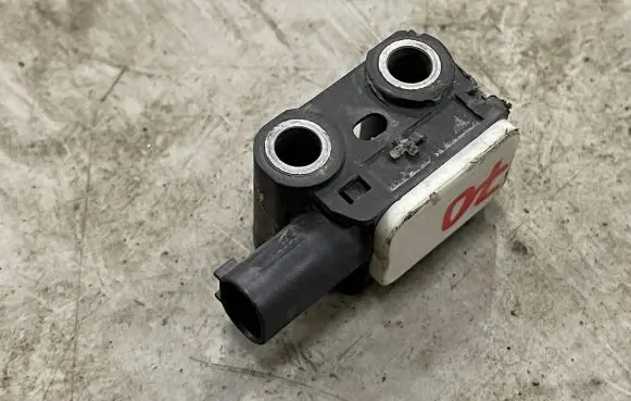BMW X5 E70 Airbag deployment crash/impact sensor 9152262 040113 505879