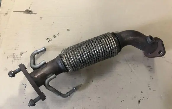 Hyundai i20 (GB IB) Exhaust gas pipe 