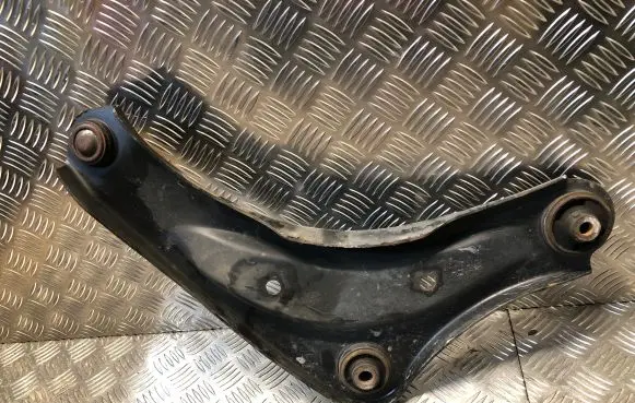 Nissan Leaf I (ZE0) Front lower control arm/wishbone