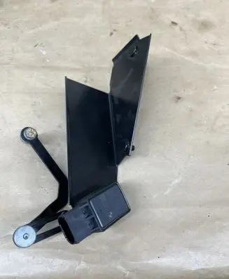 BMW 7 E65 E66 Tailgate sensor 8268997