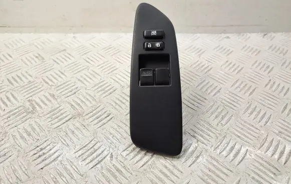Toyota Auris 150 Electric window control switch 8482002230 7423202540B0 7423202540