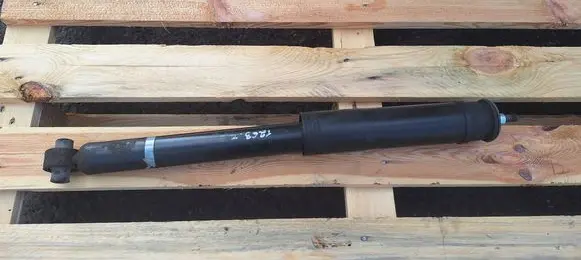 Toyota Auris 150 Rear shock absorber/damper
