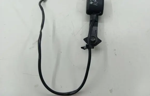 Mazda CX-7 Front seatbelt buckle 1074483 10961