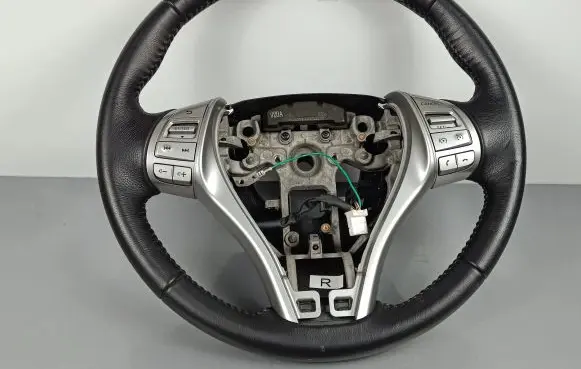 Nissan X-Trail T32 Steering wheel