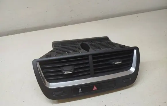 Opel Mokka Dash center air vent grill 95316389 95316390