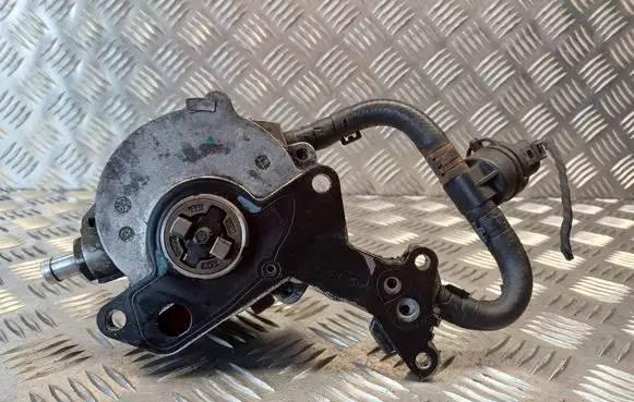 Seat Leon (1P) Tandem pump 038145209M