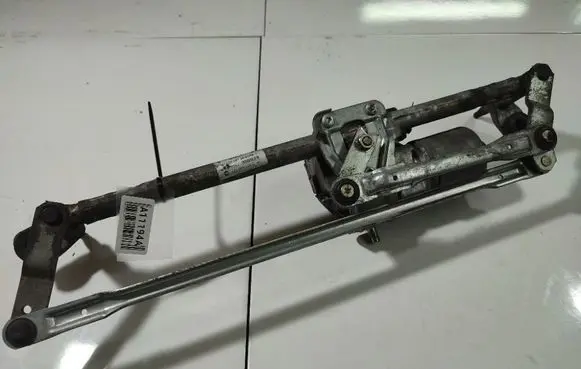 Skoda Octavia Mk2 (1Z) Front wiper linkage and motor 3397020651