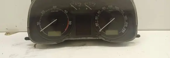 Skoda Octavia Mk1 (1U) Speedometer (instrument cluster) 1U0920801J 1100801469